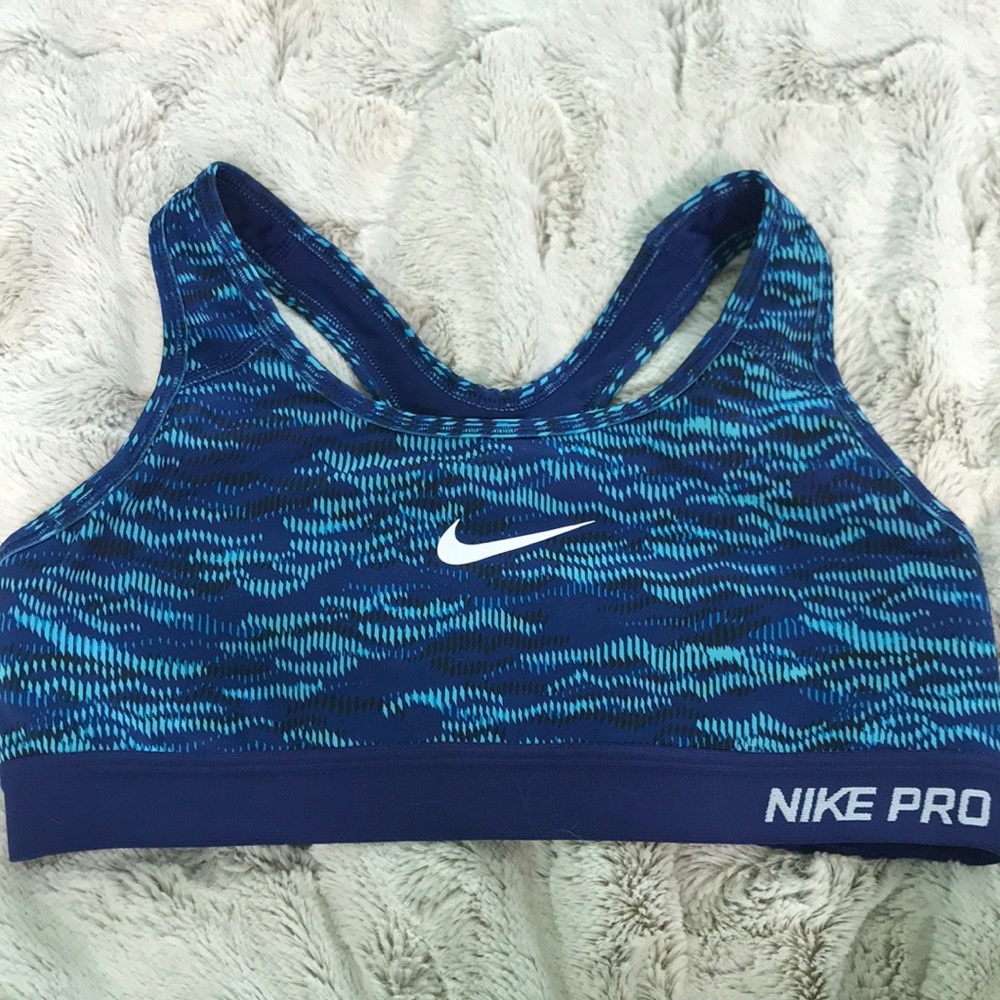 nike sports bra